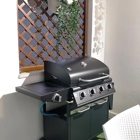 Soleil Con Piscina E Campo Da Tennis Condominiale 度假居 *