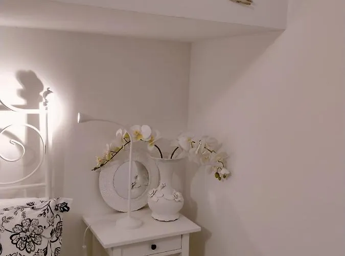 Soleil Con Piscina E Campo Da Tennis Condominiale Вилласимиус