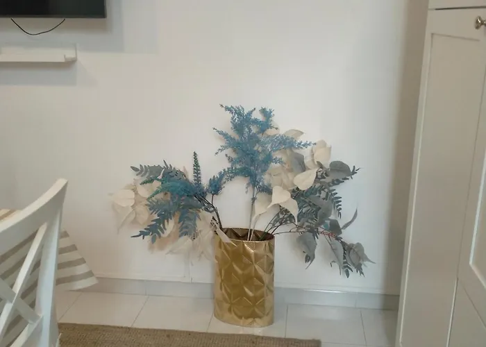 Soleil Con Piscina E Campo Da Tennis Condominiale Вилласимиус