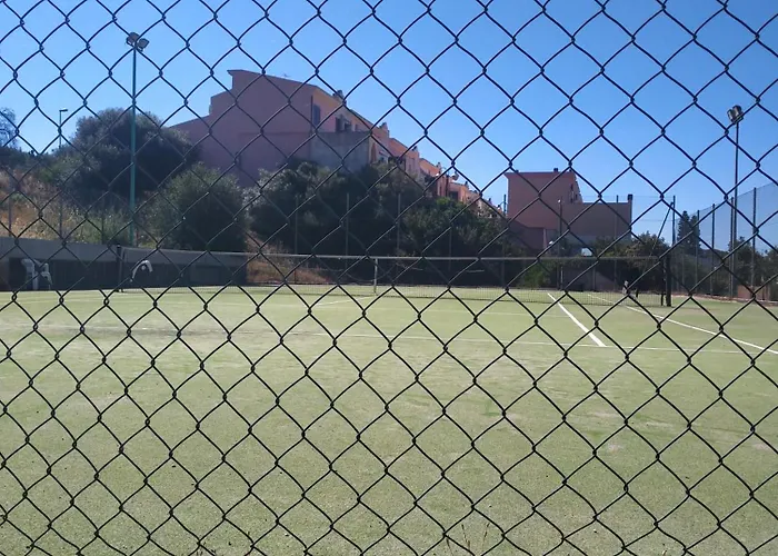 Soleil Con Piscina E Campo Da Tennis Condominiale * Вилласимиус